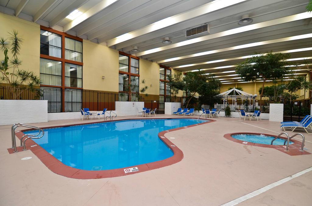 Red Lion Hotel Фармінґтон Зручності фото