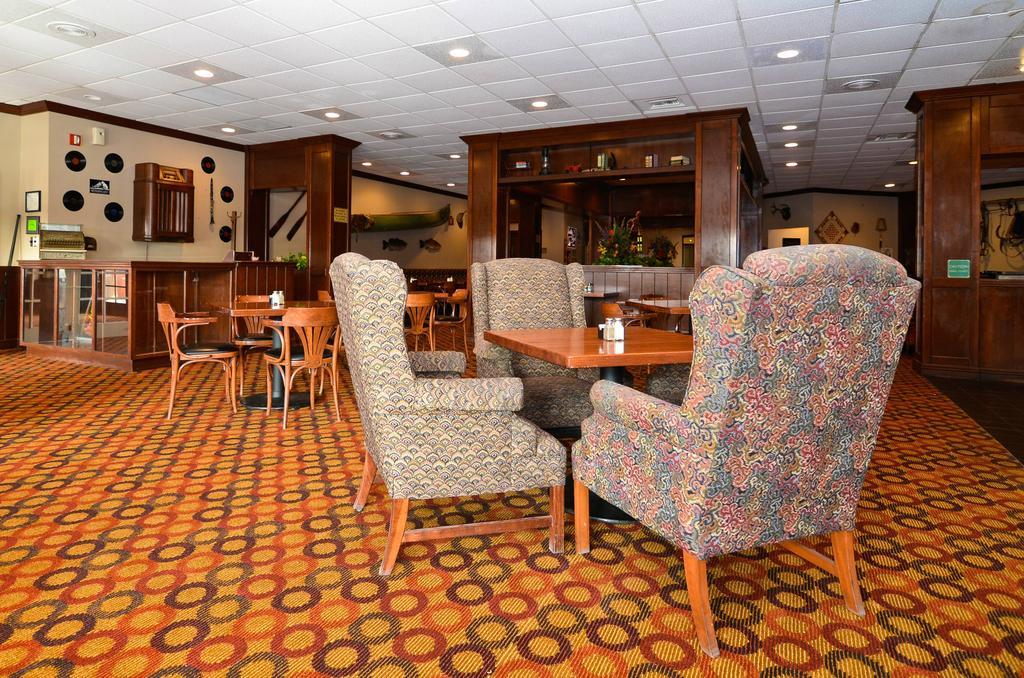 Red Lion Hotel Фармінґтон Ресторан фото